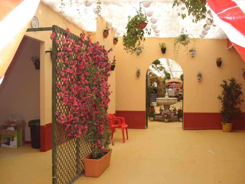 Cómo se decoran las casetas de la Feria de Abril de Sevilla - Bulevar Sur